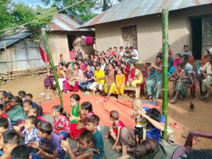 রামগড় চা বাগানে পিছিয়ে পড়া শিক্ষার্থীদের মাঝে শিক্ষা উপকরণ বিতরণ ও সচেতনতামূলক সভা অনুষ্ঠিত